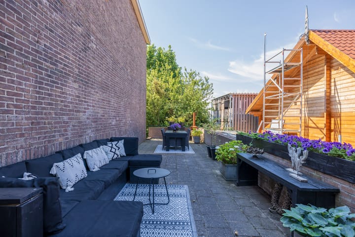 Photo 36 of Haarlemmerstraat 11