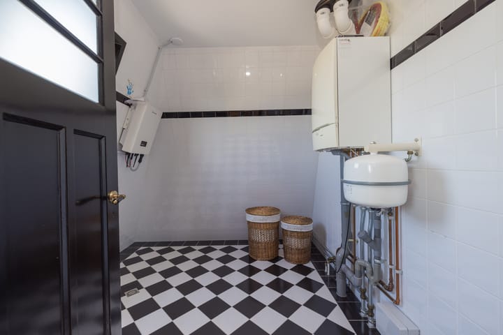 Photo 41 of Haarlemmerstraat 11