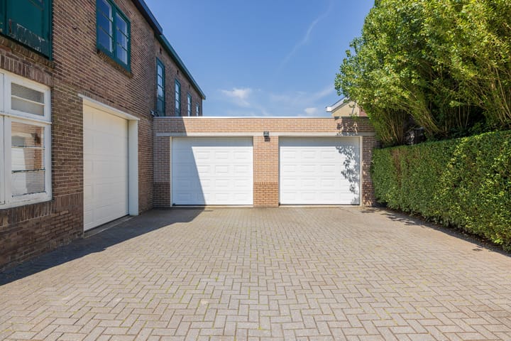 Photo 56 of Haarlemmerstraat 11