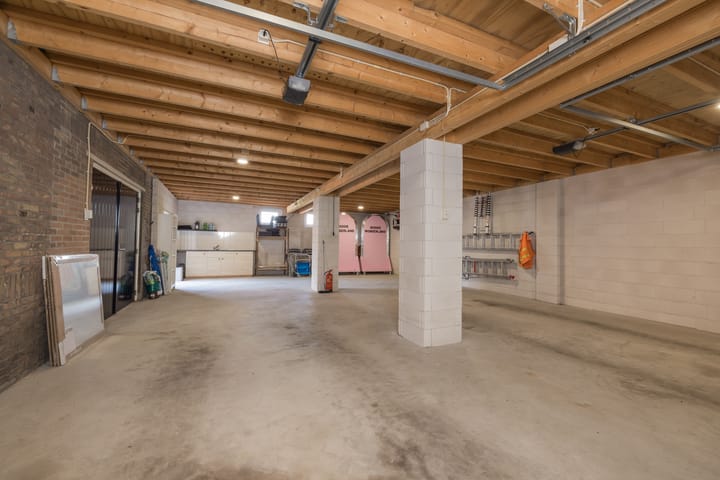 Photo 57 of Haarlemmerstraat 11