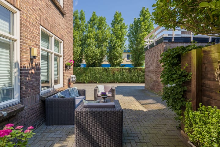 Photo 60 of Haarlemmerstraat 11