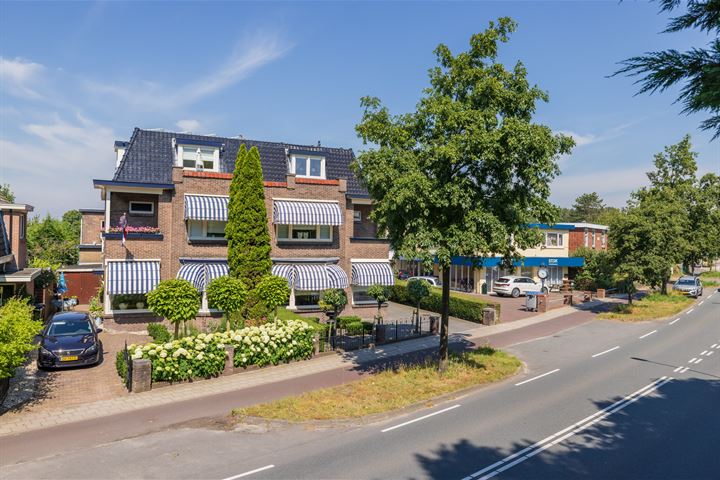 View photo 70 of Haarlemmerstraat 11