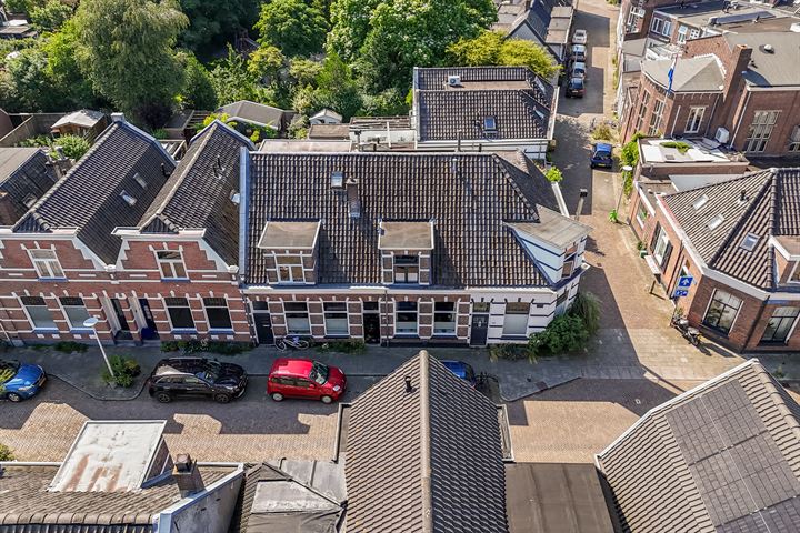 Bekijk foto 35 van Van Ittersumstraat 126