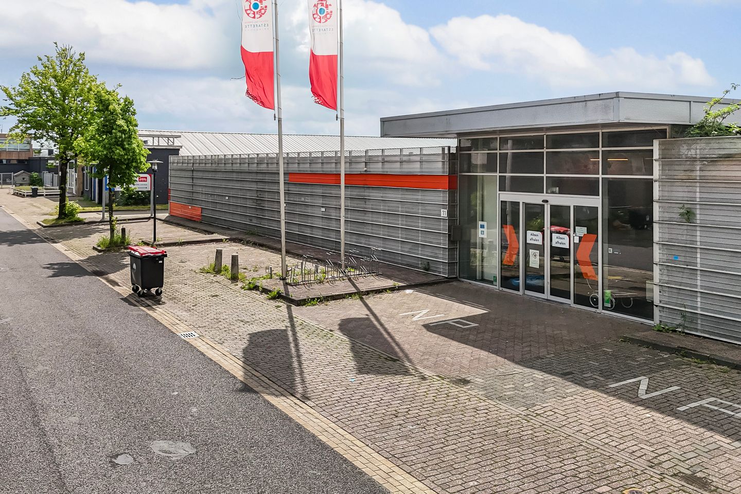 Bekijk foto 1 van Voltastraat 11