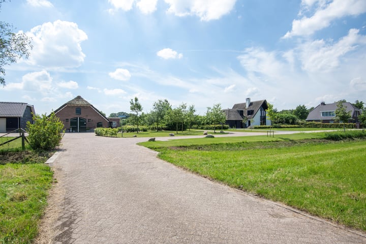 Bekijk foto 39 van Lage Valkseweg 45