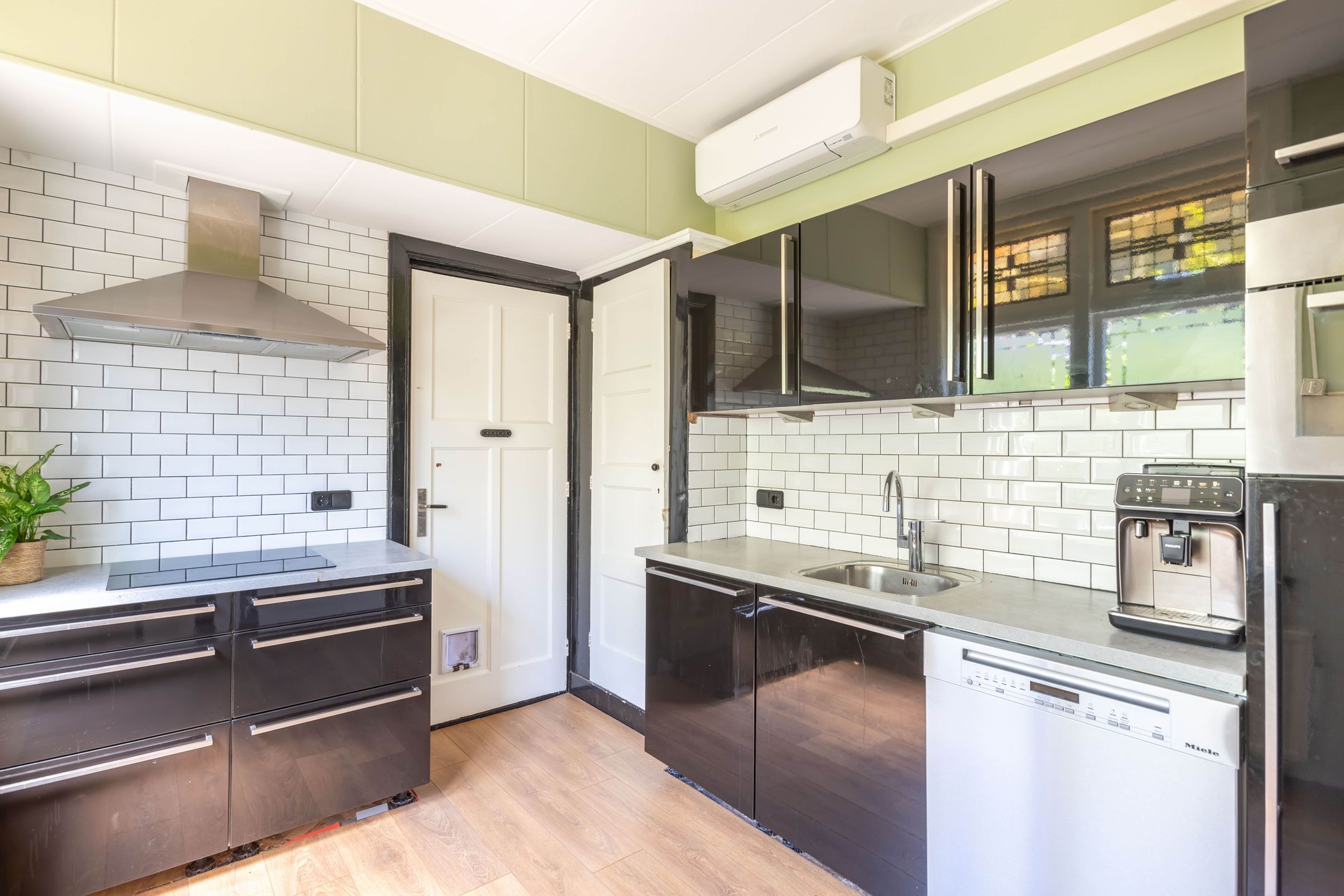 Photo 6 of Burgemeester Goeman Borgesiusstraat 5