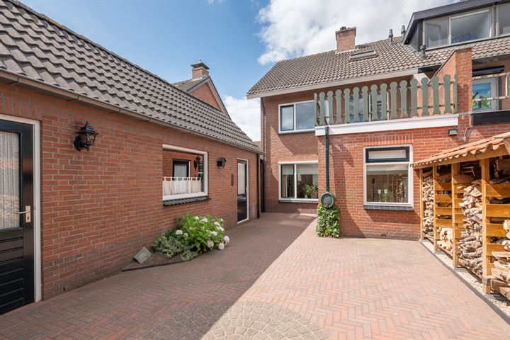 Bekijk foto 39 van Magirusstraat 15