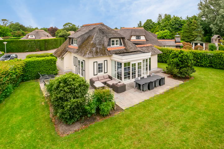 Photo 1 of Strandlaan 32