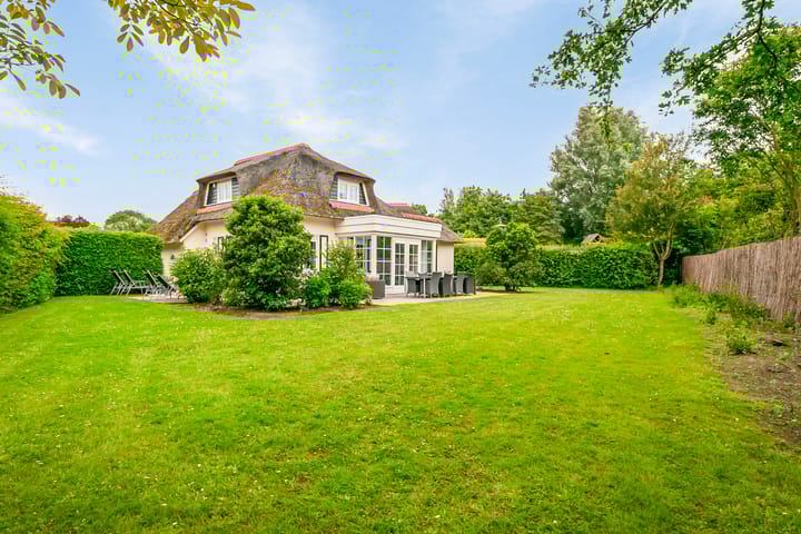 Photo 6 of Strandlaan 32