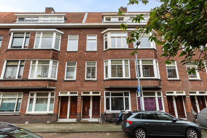 View photo 1 of Luzacstraat 12-A01