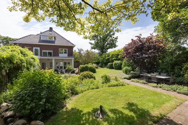 Photo 2 of Almeloseweg 40