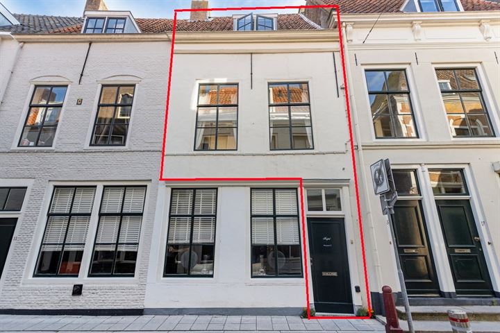 View photo 1 of Herenstraat 13