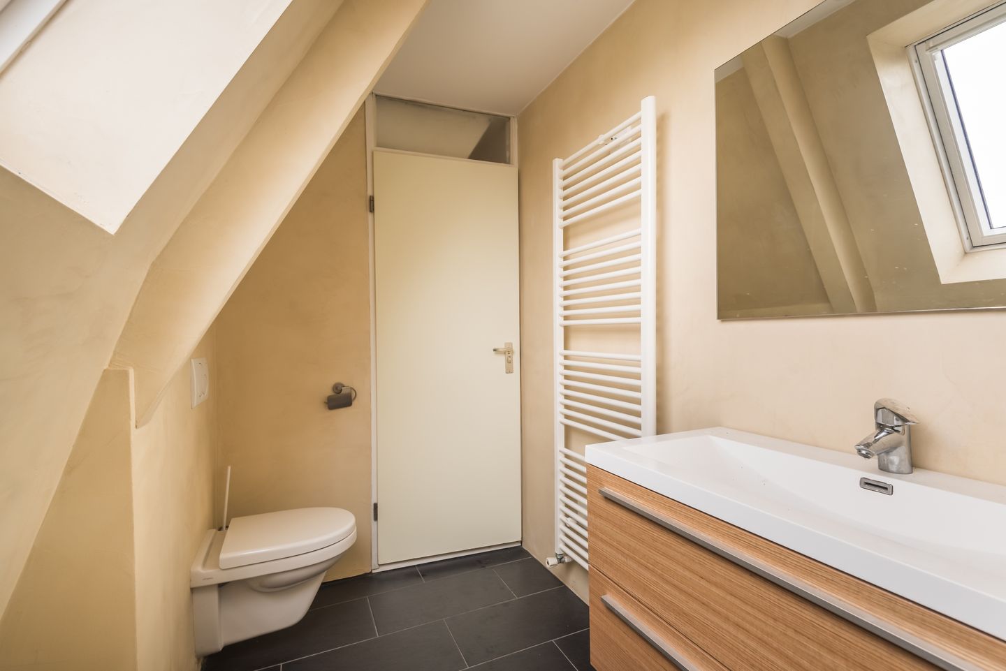 Photo 20 of Vincent van Goghstraat 157