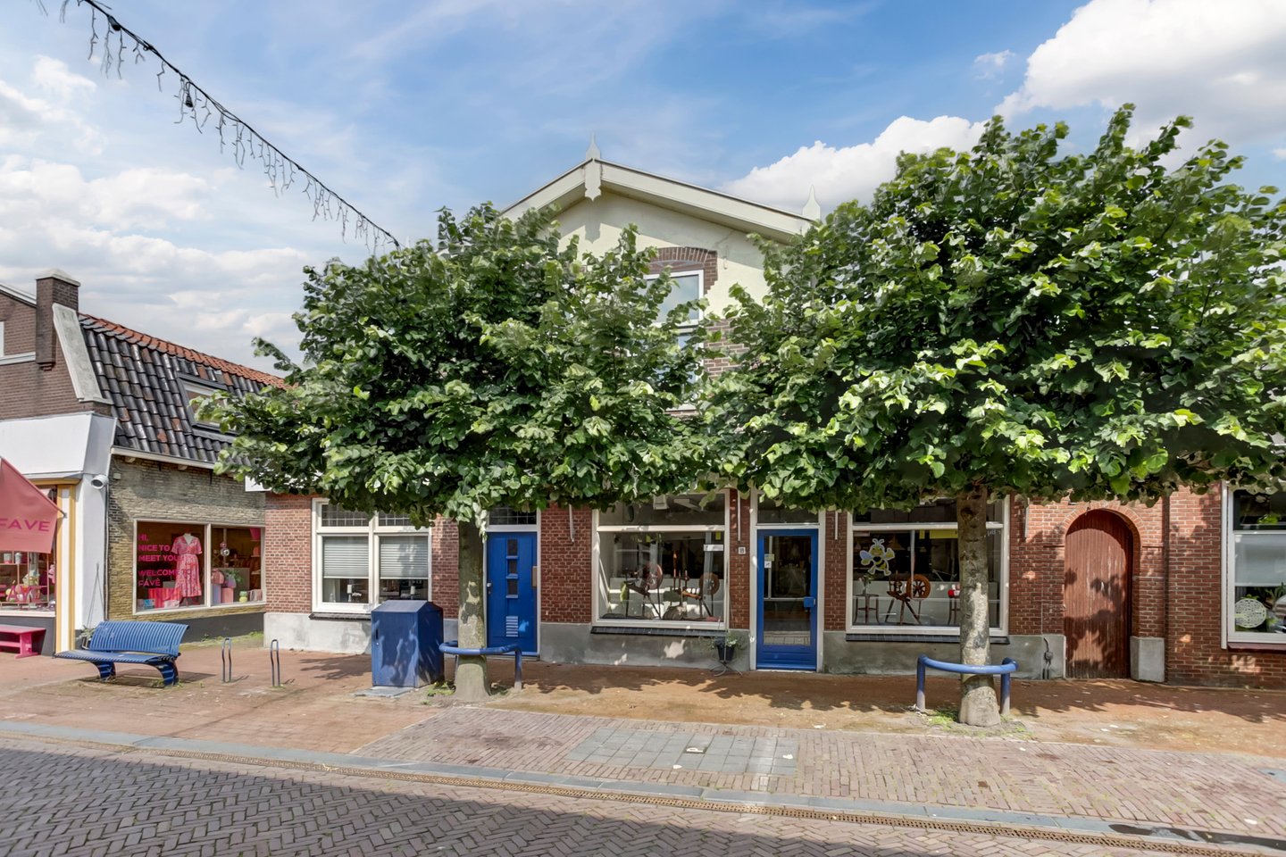 Bekijk foto 1 van Hoofdstraat 18