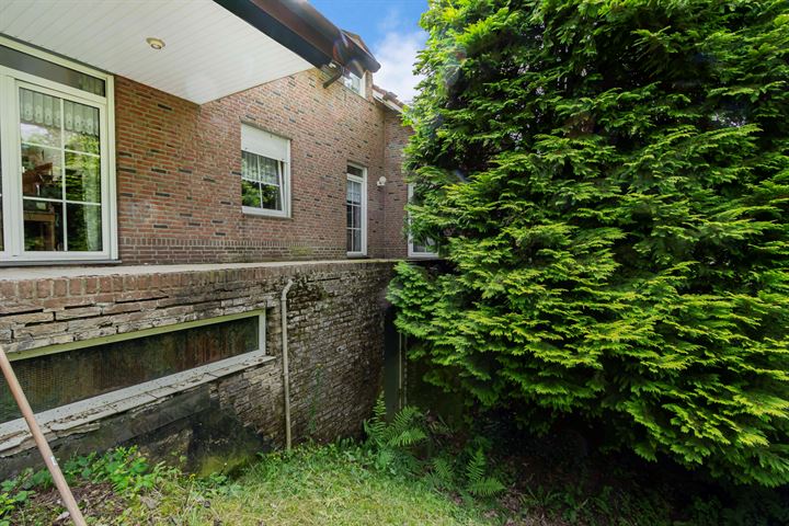 View photo 37 of Haanraderstraat 12