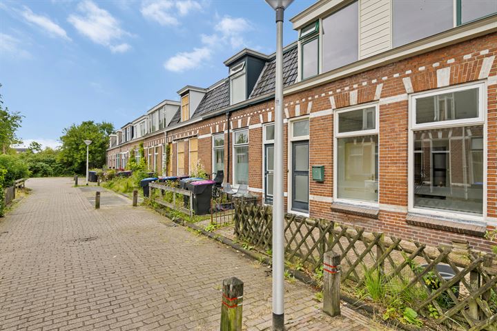 Bekijk foto 10 van Huizumerstraat 6