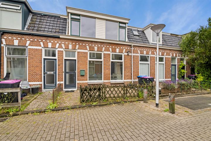 Bekijk foto 11 van Huizumerstraat 6