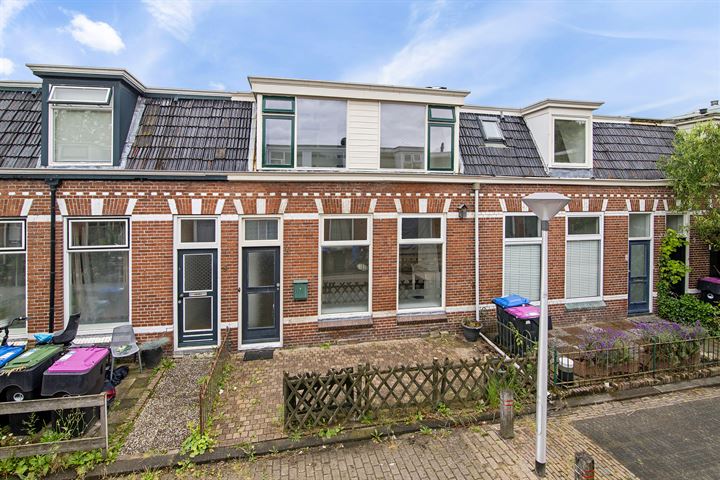 Bekijk foto 39 van Huizumerstraat 6