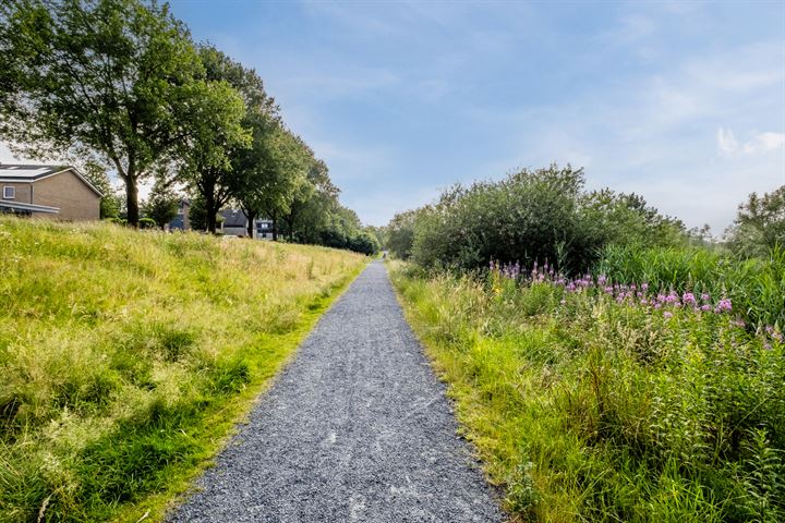 Bekijk foto 46 van Nerhovensestraat 34