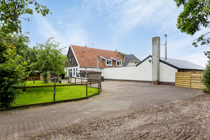 View photo 32 of Tosveldweg 9