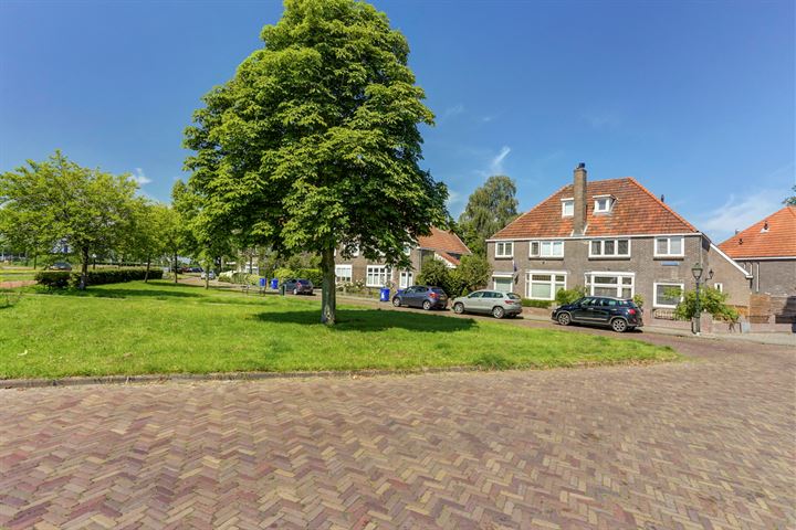 Bekijk foto van Wilhelminaplein 11