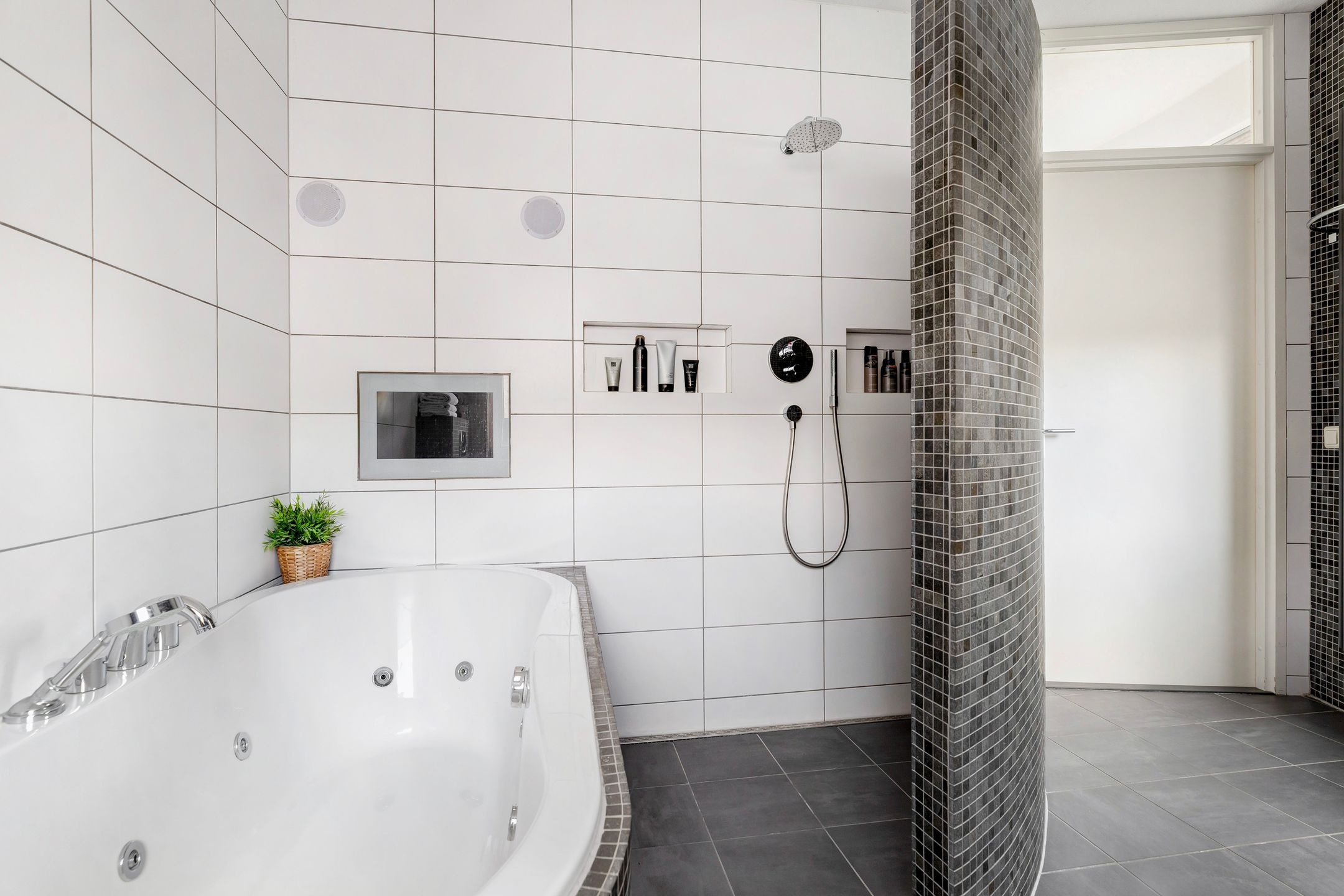 Foto 9 van Waddenring 24