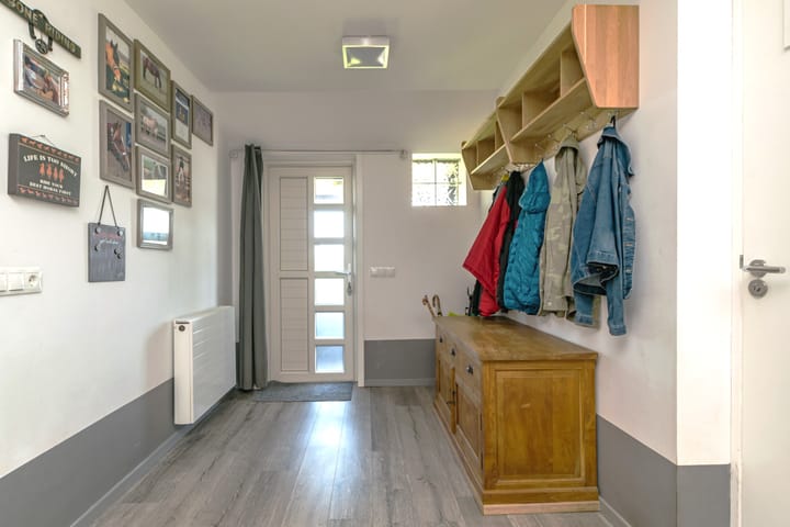 Photo 16 of Bantswei 9