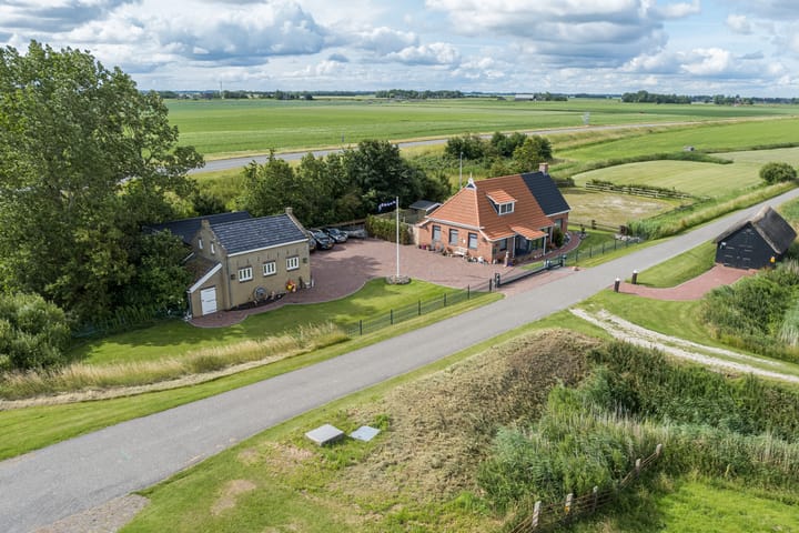 Photo 40 of Bantswei 9