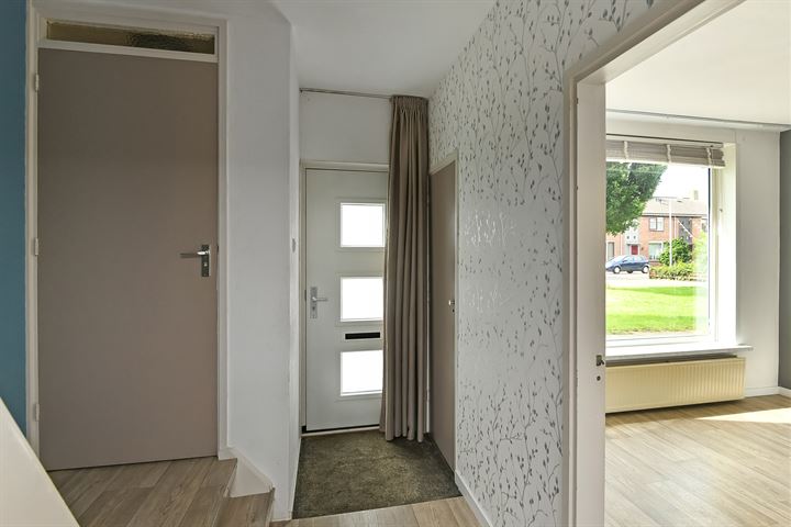 View photo 9 of Van Limburg Stirumstraat 20