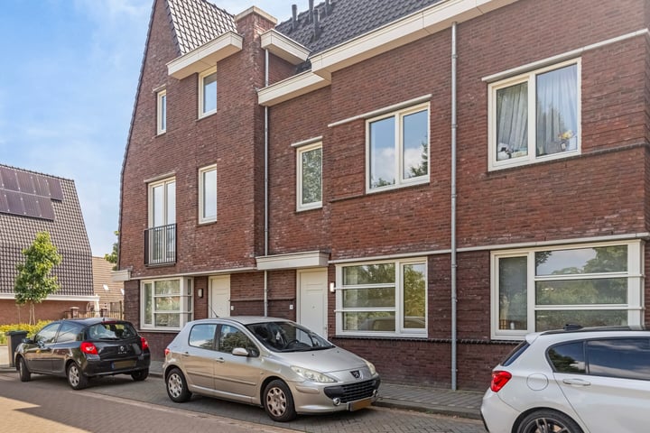 Bekijk foto 2 van van der Foelartstraat 11