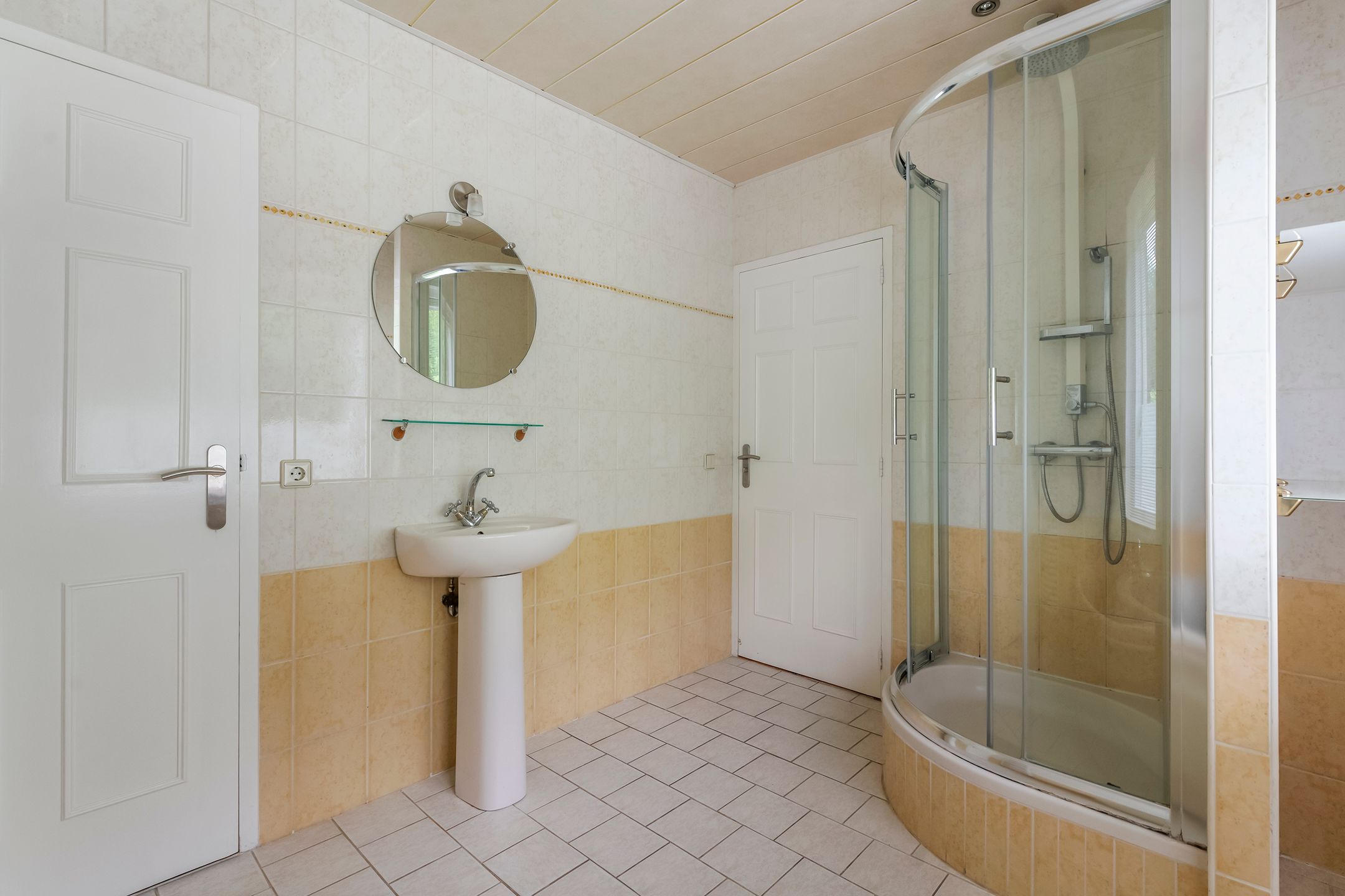 Photo 18 of Achterstraat 18