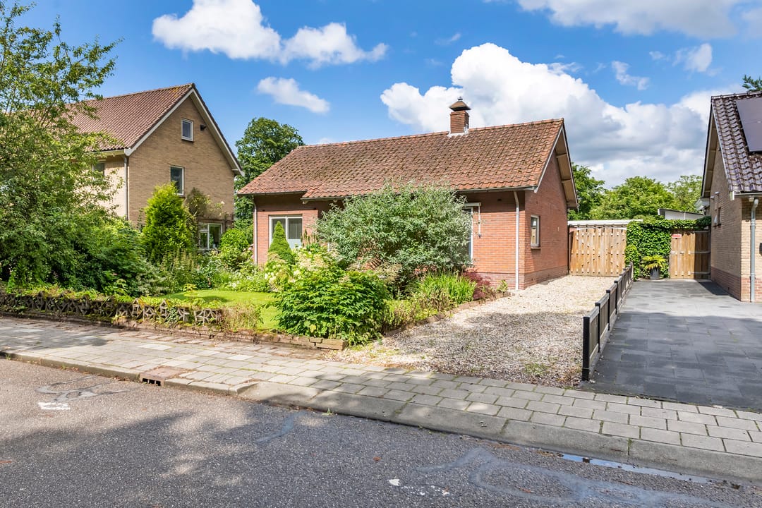 Photo 32 of Achterstraat 18