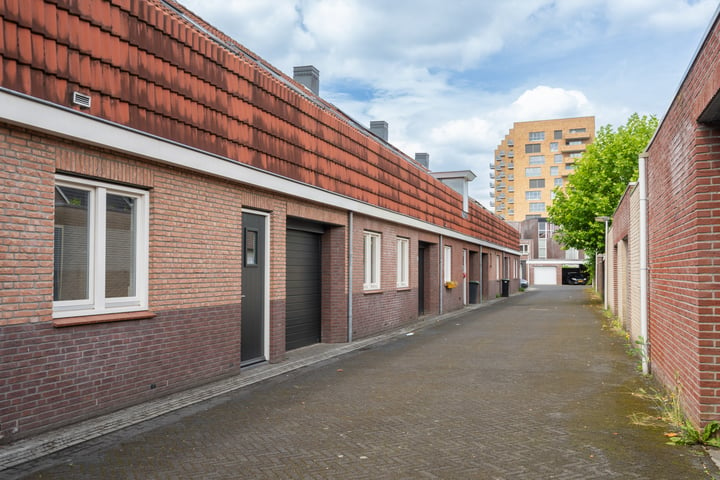 Bekijk foto 41 van Het Roombeekhofje 36