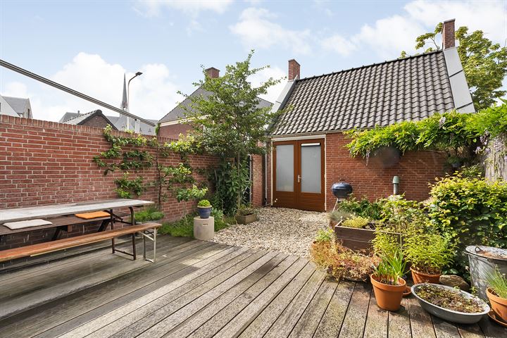 Bekijk foto 38 van Thoden van Velzenstraat 14