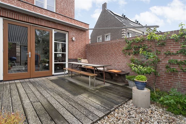 Bekijk foto 42 van Thoden van Velzenstraat 14