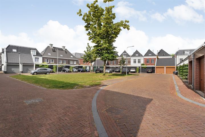 Bekijk foto 44 van Thoden van Velzenstraat 14