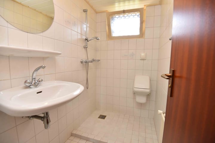 Foto 36 van Tongerenseweg 76