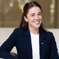 Demi Hansté - Commercieel Medewerker