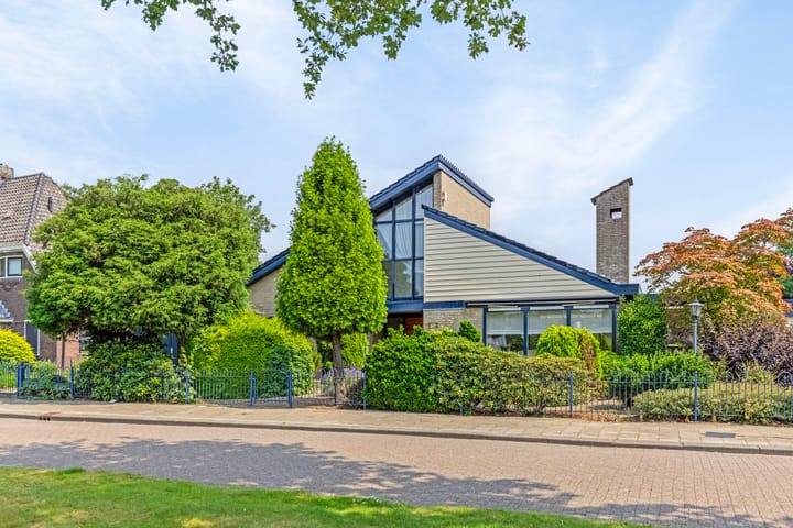 Foto 11 van Bornsestraat 174