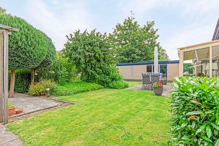 Foto 41 van Bornsestraat 174