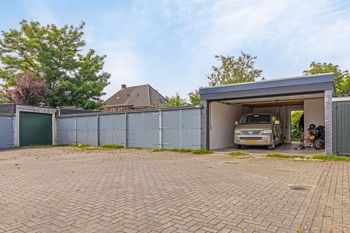 Foto 55 van Bornsestraat 174