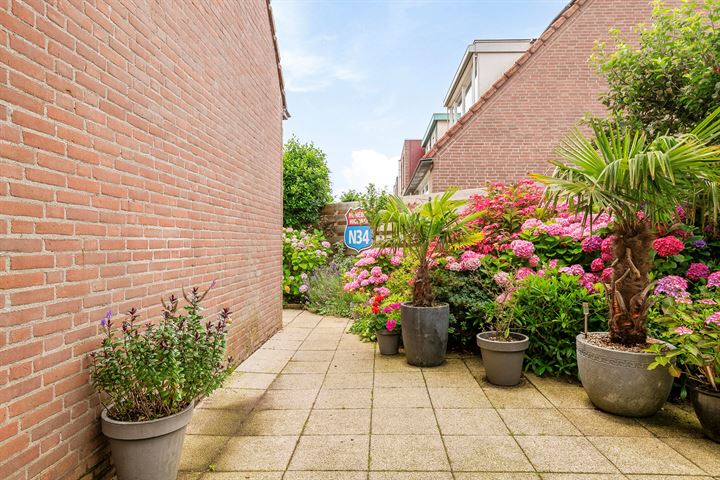 Bekijk foto 40 van Jagerstraat 2