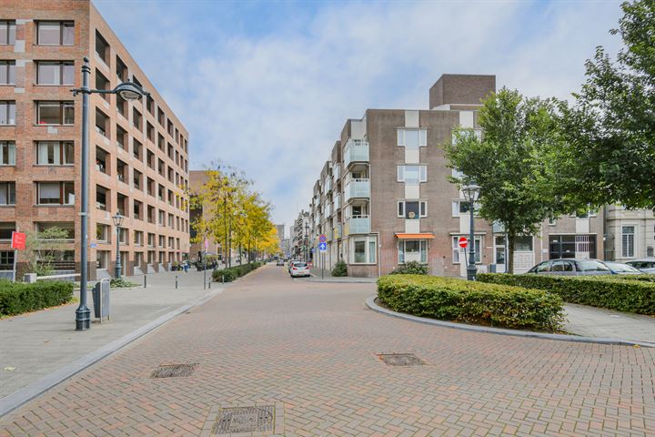 Bekijk foto 32 van Emmastraat 3