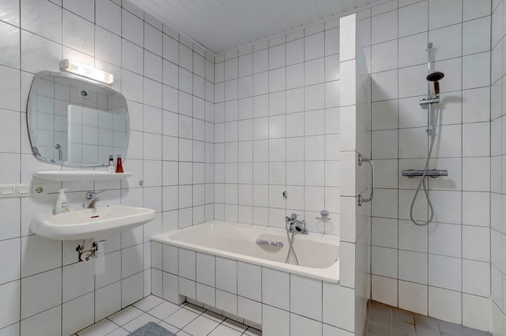 Foto 25 van Langevenseweg 4