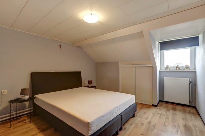 Foto 33 van Langevenseweg 4