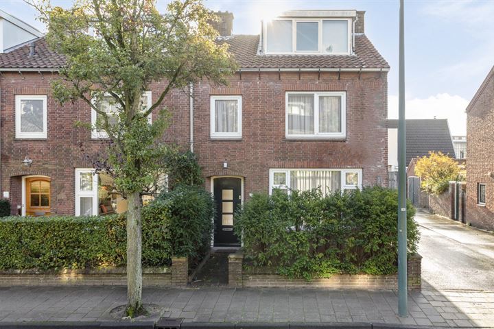 Bekijk foto 2 van Schoutenburgstraat 26