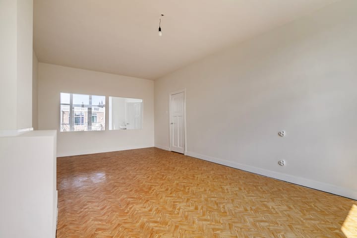 Foto 11 van Valkenboskade 374