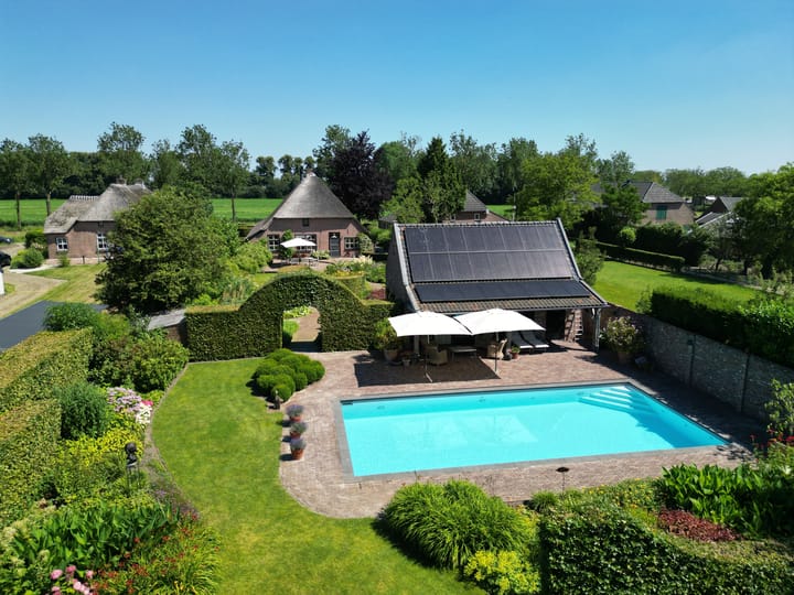 Photo 8 of Hoogveldsestraat 15