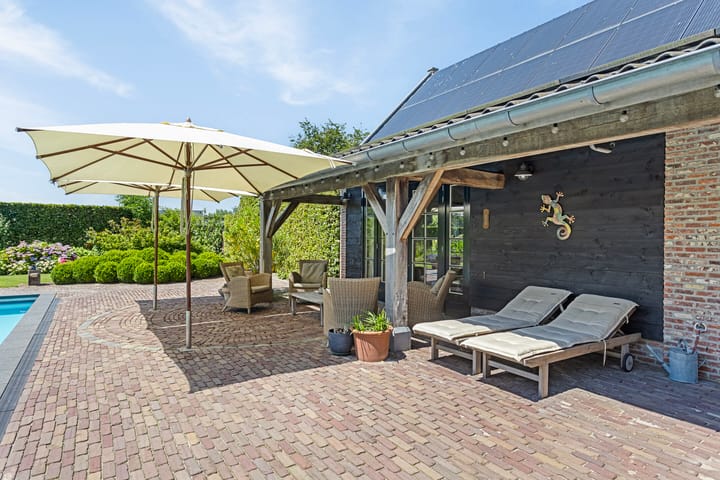 Photo 77 of Hoogveldsestraat 15