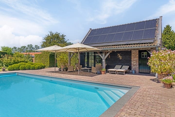 Photo 79 of Hoogveldsestraat 15